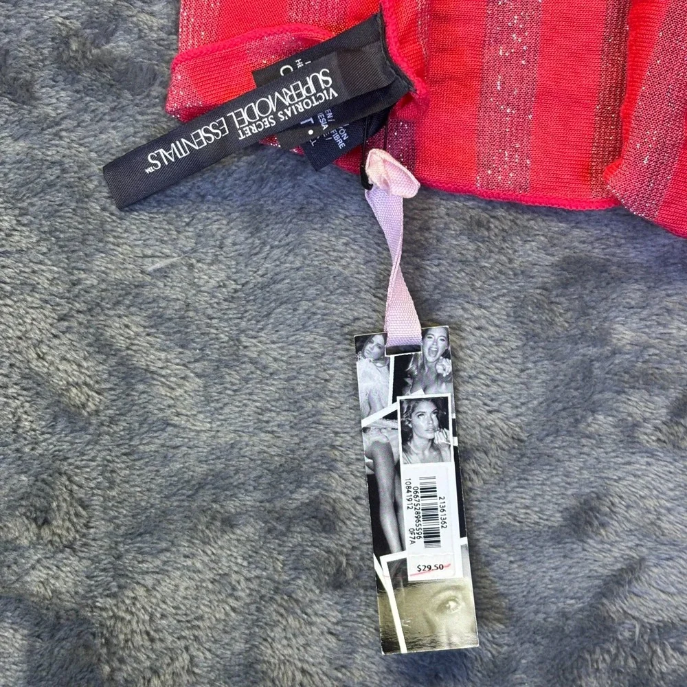 NWT Victoria's Secret Supermodel Essentials Scarf Red Metallic Stripe